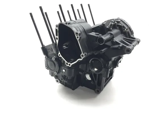 Upper Lower Center Cases Case 2005 Yamaha YZF R1 T/C Raven 2532A