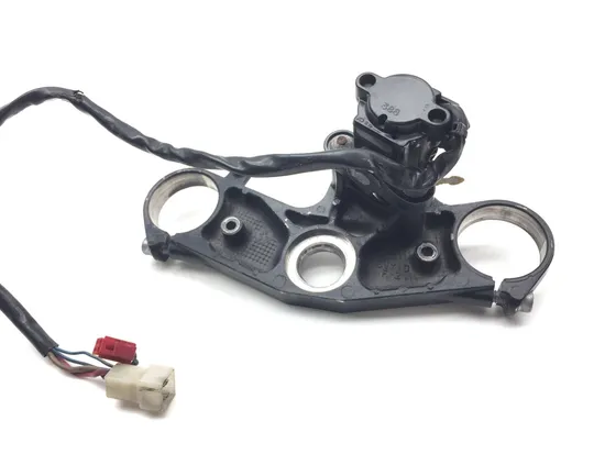 Lockset Ignition Trunk Tank Gas Cap Key 2005 Yamaha YZF R1 T/C Raven 2532A