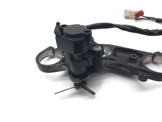 Lockset Ignition Trunk Tank Gas Cap Key 2005 Yamaha YZF R1 T/C Raven 2532A