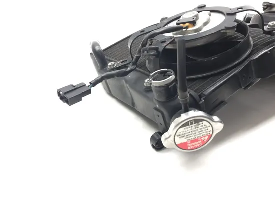 Radiator Cooling Front Fluid with Fan 2005 Yamaha YZF R1 T/C Raven 2532A