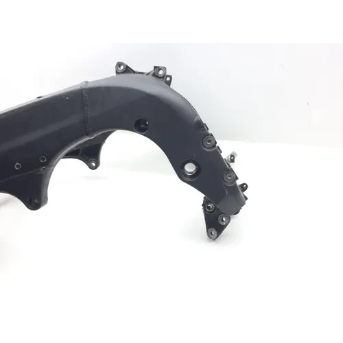 Main Frame Chassis 2005 Yamaha YZF R1 T/C Raven 2532A x 7