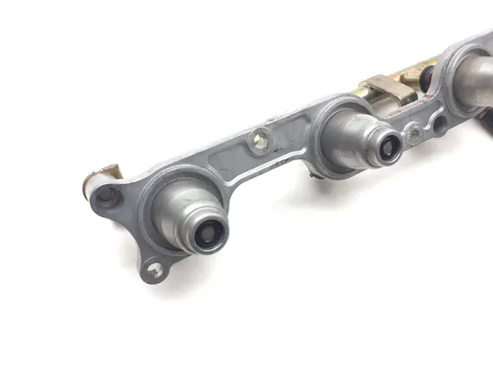 2005 Honda CBR 1000RR CBR1000RR Engine Fuel Priming Rail 2533A