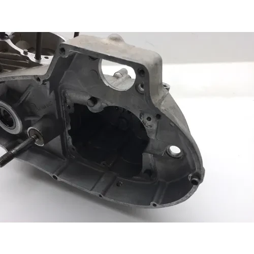 Engine Left Right Center Cases 1987 Harley-Davidson Sportster 883 XLH883 2547 x 7