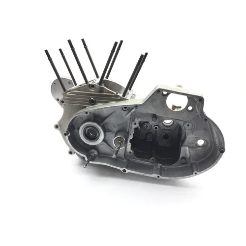 Engine Left Right Center Cases 1987 Harley-Davidson Sportster 883 XLH883 2547 x 3