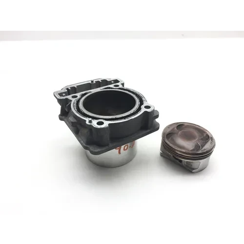 Engine Cylinder Jug W Piston Front 2012 Can Am Commander 800R 4x4 XT EFI 2552A x 3