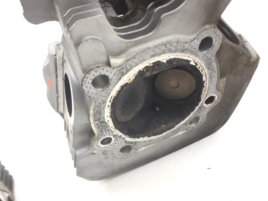 Front Rear Cylinder Head Set 01 Harley Softail Standard EFI FXSTI 2568 x