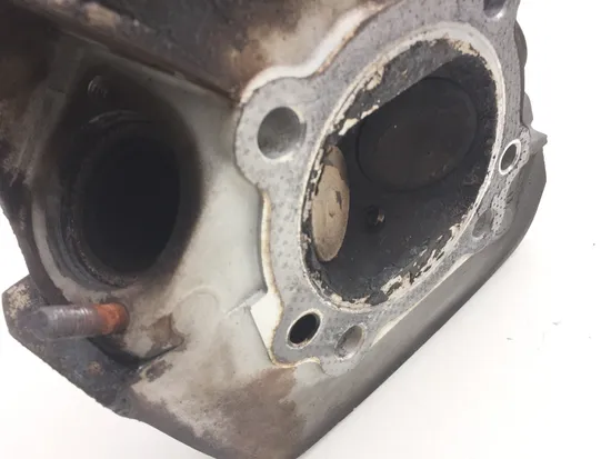 Front Rear Cylinder Head Set 01 Harley Softail Standard EFI FXSTI 2568 x