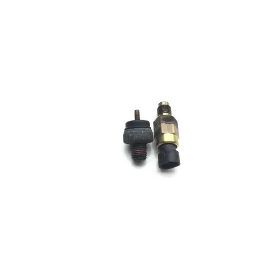 Oil Sending Unit 2001 Harley-Davidson Softail Standard EFI FXSTI 2568 3
