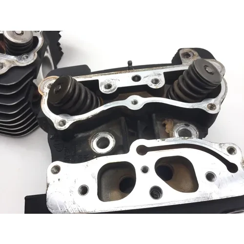 Front Rear Cylinder Head Set 01 Harley Electra Glide Classic FLHTC 2582 x 15