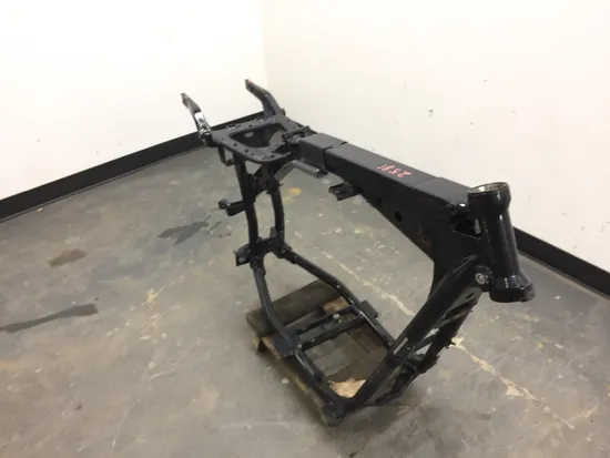 Main Frame Chassis CLN Ready To Go 2005 Harley Dyna Wide Glide FXDWG 2581 x