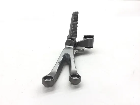 Right Rear Back Passenger Peg Bracket Side 03 Kawasaki Ninja ZX6RR ZX600K 2589 x