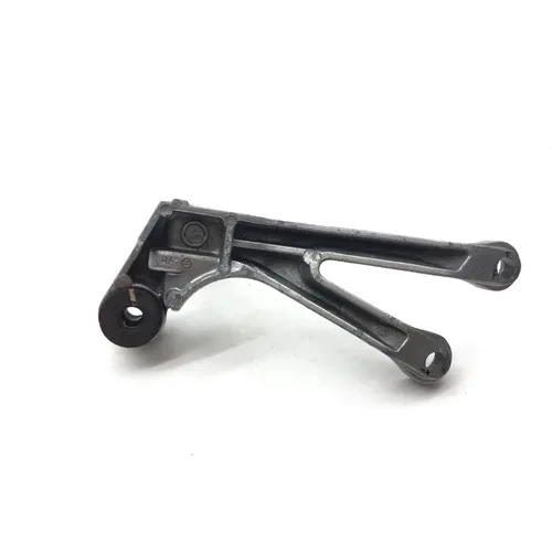 Right Rear Back Passenger Peg Bracket Side 03 Kawasaki Ninja ZX6RR ZX600K 2589 x 11