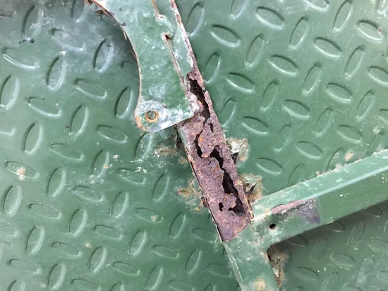 Complete Bed Assembly 1997 Kawasaki Mule 550 KAF300 2605 x