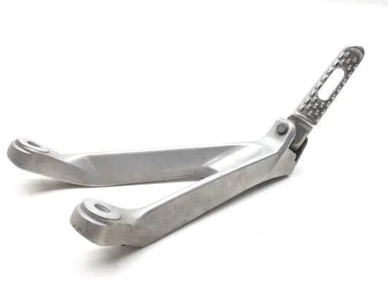 2009 Honda CBR1000RR CBR 1000RR Right Rear Back Passenger Peg Bracket Side 2608A