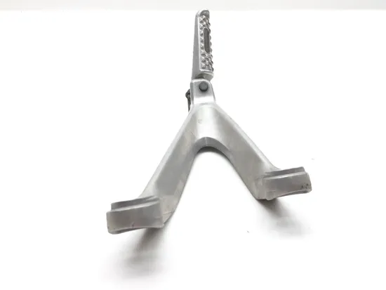 2009 Honda CBR1000RR CBR 1000RR Right Rear Back Passenger Peg Bracket Side 2608A