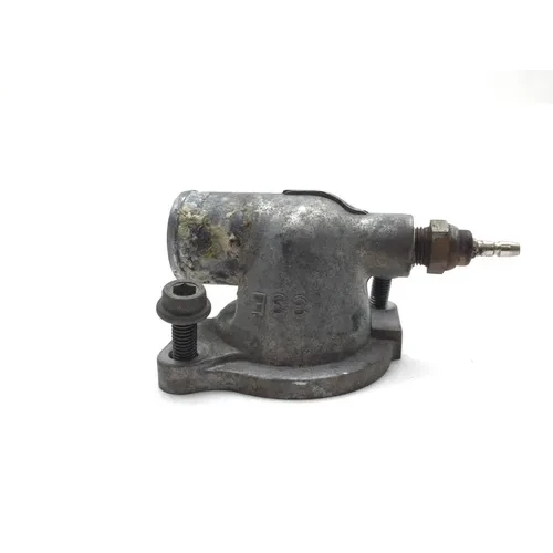 Thermostat Cover 1998 Suzuki GSXR600 2615 3