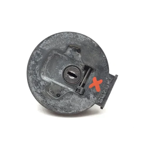Lockset Ignition Trunk Tank Gas Cap Key 1998 Suzuki GSXR600 2615 x 11