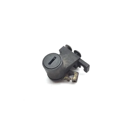 Lockset Ignition Trunk Tank Gas Cap Key 1998 Suzuki GSXR600 2615 x 7