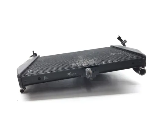 Radiator Cooling Front Fluid with Fan 2003 Yamaha YZF R1 2616A