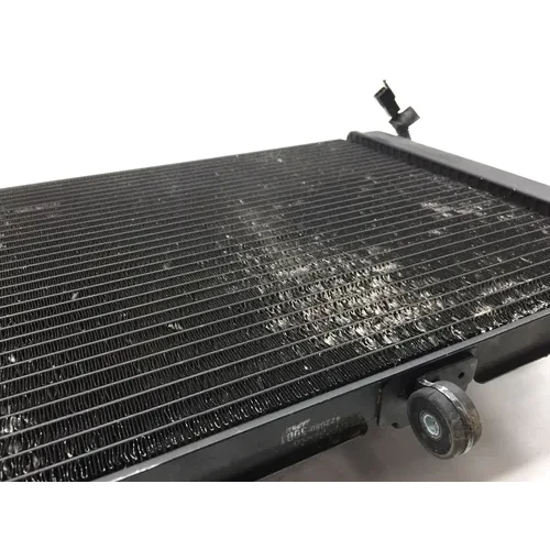 Radiator Cooling Front Fluid with Fan 2003 Yamaha YZF R1 2616A 13