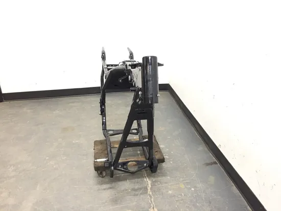 Main Frame Chassis CLN 2005 Harley-Davidson Road King Classic EFI FLHRCI 2630A x