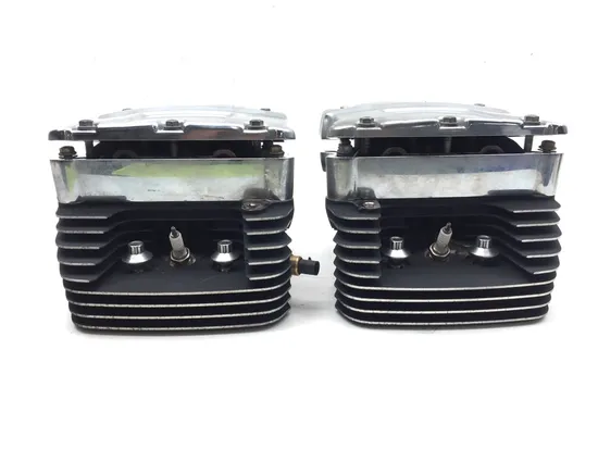 Front Rear Cylinder Head Set 2005 Harley Road King Classic EFI FLHRCI 2630 x
