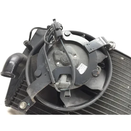 2000 Honda CBR929RR CBR 929RR Engine Radiator Cooling 2636A 9