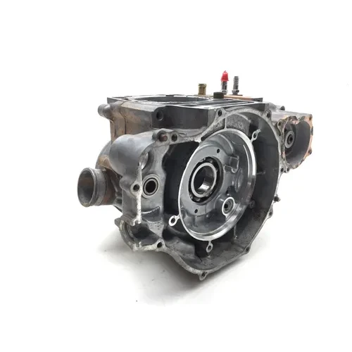 Engine Left Right Center Cases Case 2002 Polaris Sportsman 500 4x4 HO 2642A 3