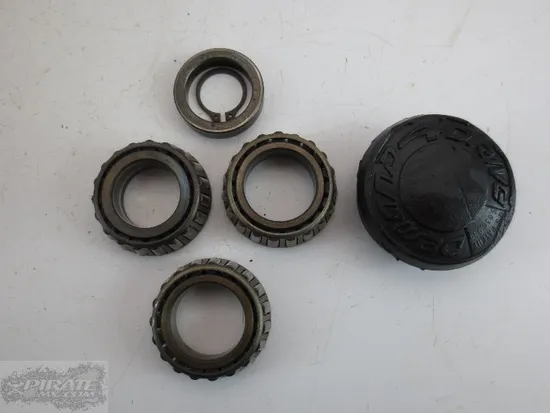 Front Wheel Hub A 1995 Polaris Xplorer 400 4X4 399