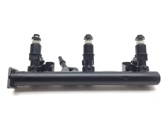 Fuel Injector Rail 2013 Triumph Daytona 675R ABS 2628A