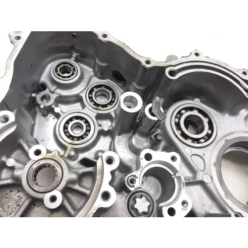 Engine Left Right Center Cases Case 2001 Yamaha Grizzly 600 YFM600F 4x4 2652A x 17
