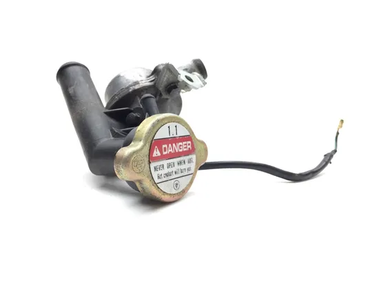 2001 Honda Shadow Sabre 1100 VT1100C2 Thermostat Housing 2675A