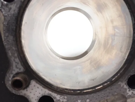 Front Rear Cylinder Jugs w Pistons 04 Harley Road King Custom EFI FLHRSI 2670A