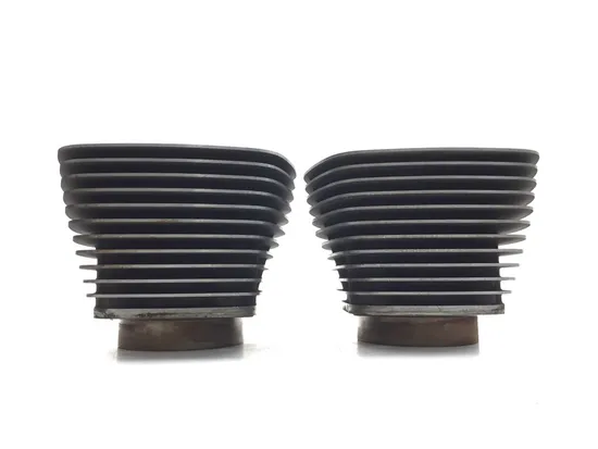 Front Rear Cylinder Jugs w Pistons 04 Harley Road King Custom EFI FLHRSI 2670A