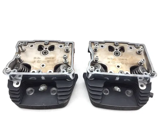 Front Rear Cylinder Head Set 01 Harley-Davidson Softail Deuce EFI FXSTDI 2655 x