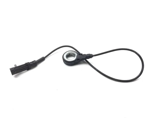 ABS Axle Sensor From 2012 Harley-Davidson Electra Glide Ultra Limited FLHTK 2669