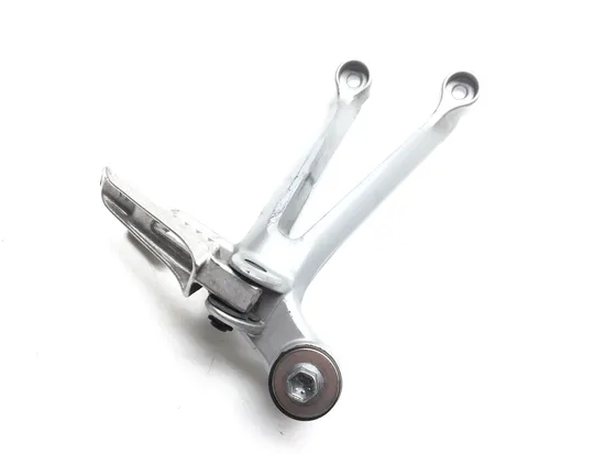 Right Rear Back Passenger Peg Bracket Side 2005 Suzuki GSXR1000 2690