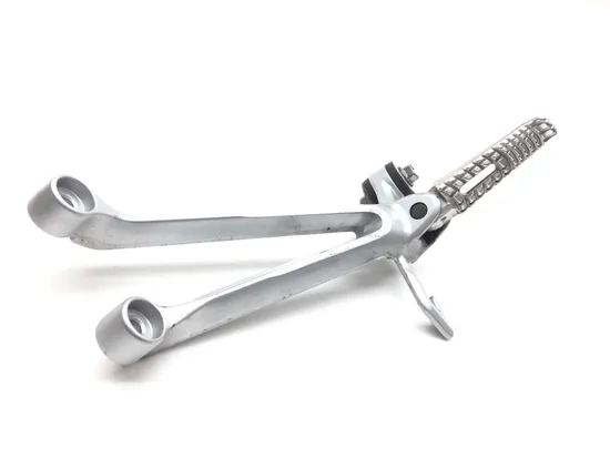 Right Rear Back Passenger Peg Bracket Side 2005 Suzuki GSXR1000 2690