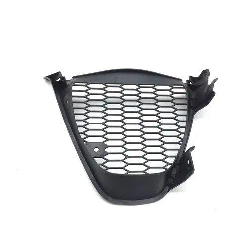 Front Center Inner V Fairing Cover 2005 Suzuki GSXR1000 2690 6