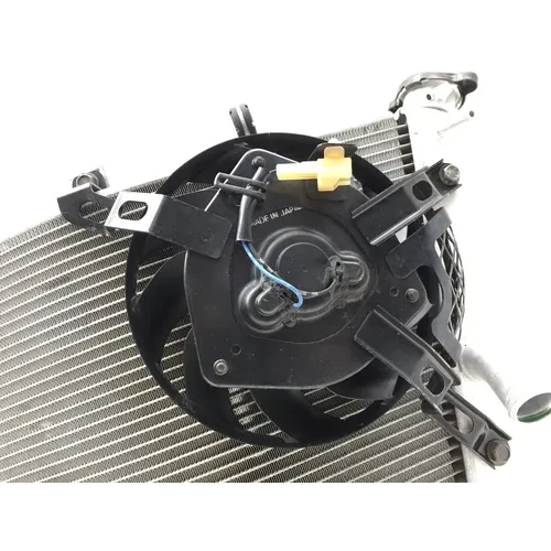 Radiator Cooling Front Fluid with Fan 2005 Suzuki GSXR1000 2690 9