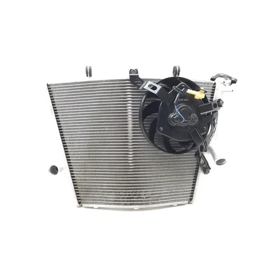 Radiator Cooling Front Fluid with Fan 2005 Suzuki GSXR1000 2690 8