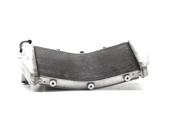 Radiator Cooling Front Fluid with Fan 2005 Suzuki GSXR1000 2690