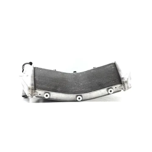Radiator Cooling Front Fluid with Fan 2005 Suzuki GSXR1000 2690 3