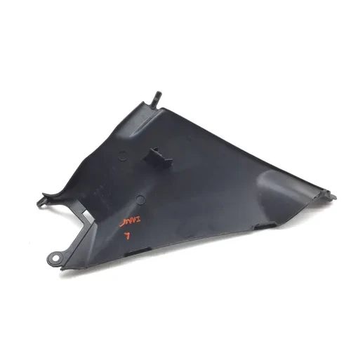 Left Inner Fairing Cover 2005 Suzuki GSXR1000 2690 3