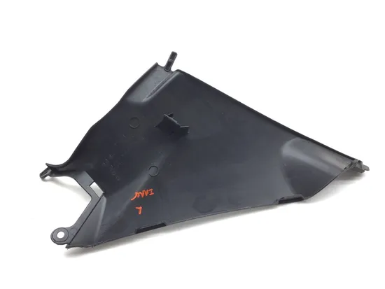 Left Inner Fairing Cover 2005 Suzuki GSXR1000 2690