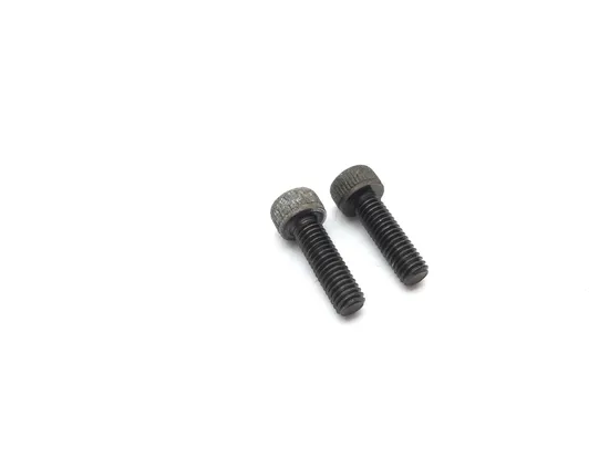 Thermostat Cover 2000 Yamaha YZF R6 2689A