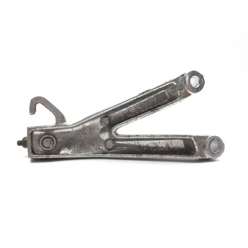 Left Rear Back Passenger Peg Bracket Side 2000 Yamaha YZF R6 2689A 4