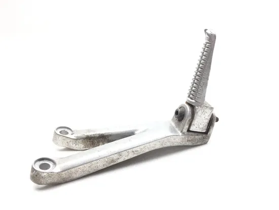 Left Rear Back Passenger Peg Bracket Side 2000 Yamaha YZF R6 2689A