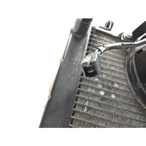 Radiator Cooling Front Fluid with Fan 2000 Yamaha YZF R6 2689A 5