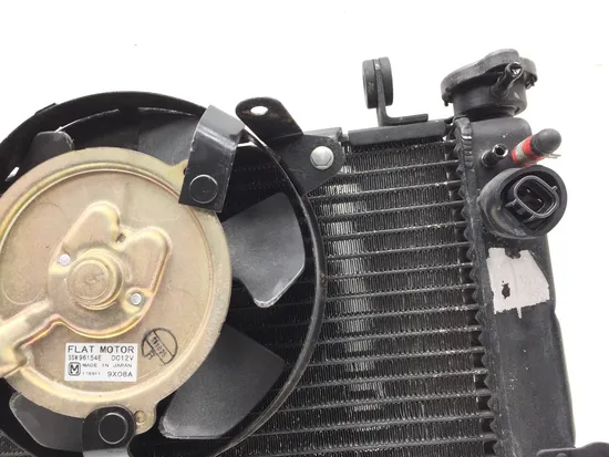 Radiator Cooling Front Fluid with Fan 2000 Yamaha YZF R6 2689A